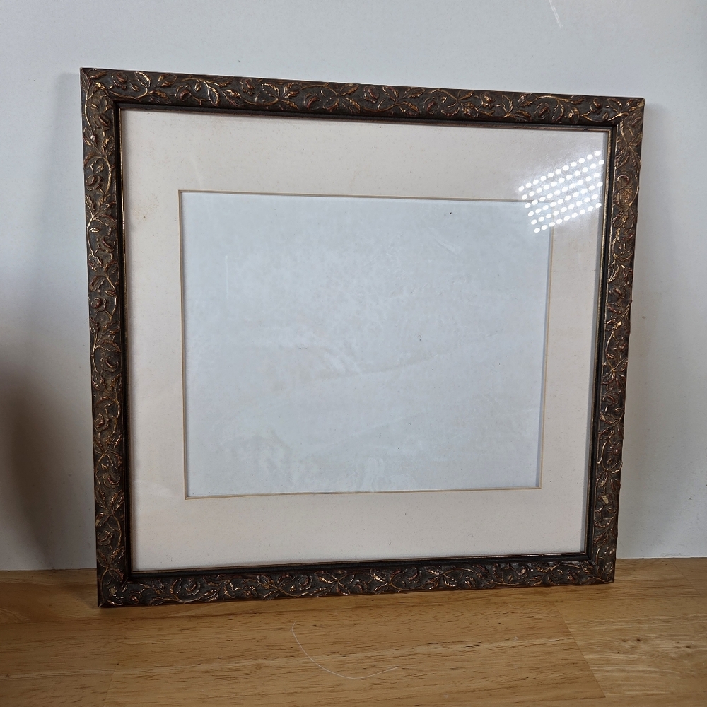 Picture Frame Ornate Brown Decrotive 8x10